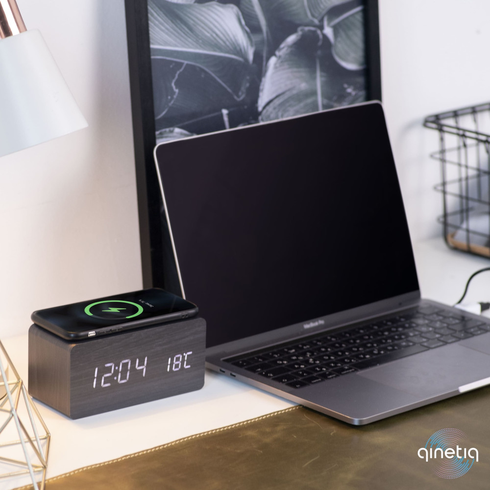 Беспроводная зарядка с LED-Часами Wood-clock QINETIQ 1000 10W черный