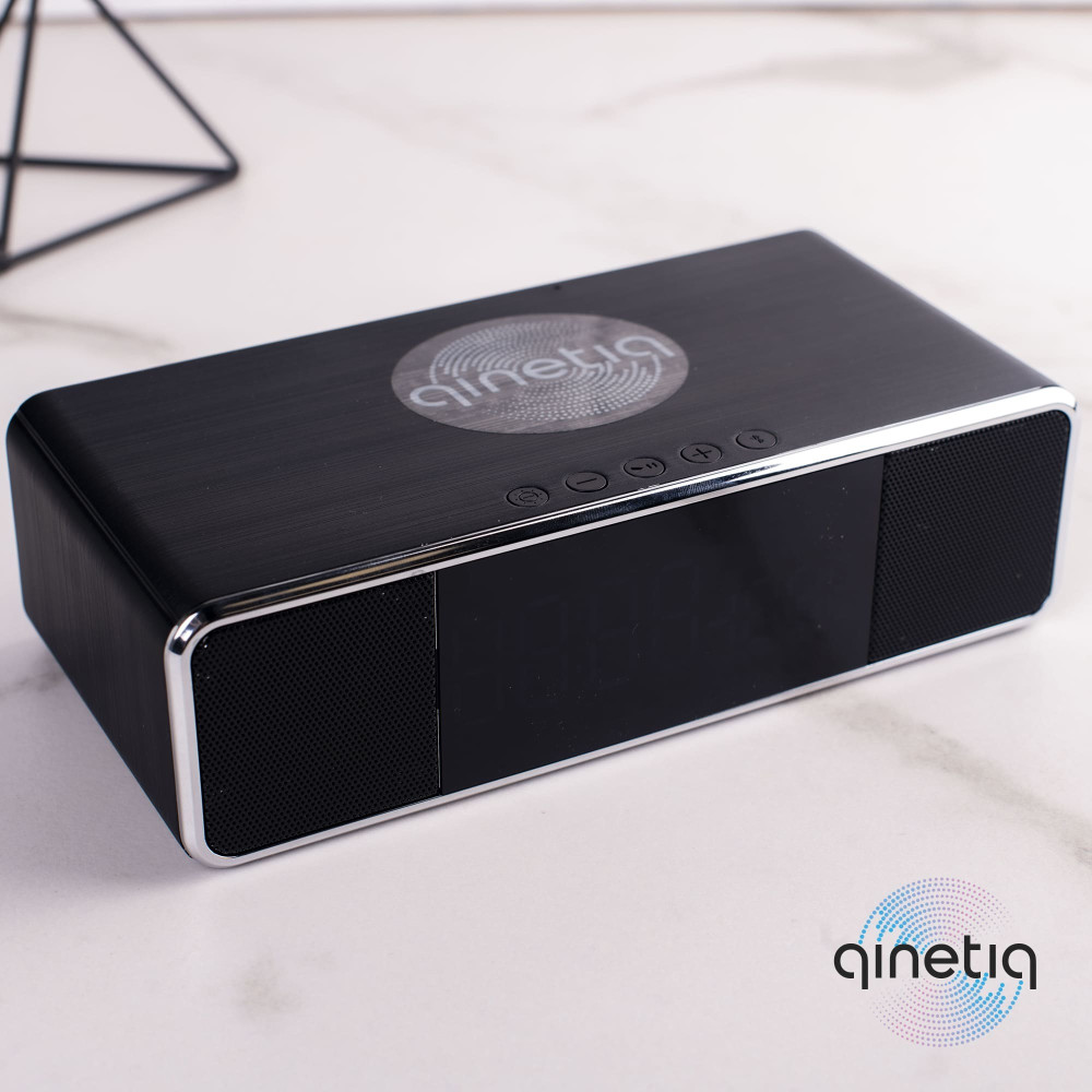 LED Часы с беспроводной зарядкой и Bluetooth-колонкой QINETIQ 2500