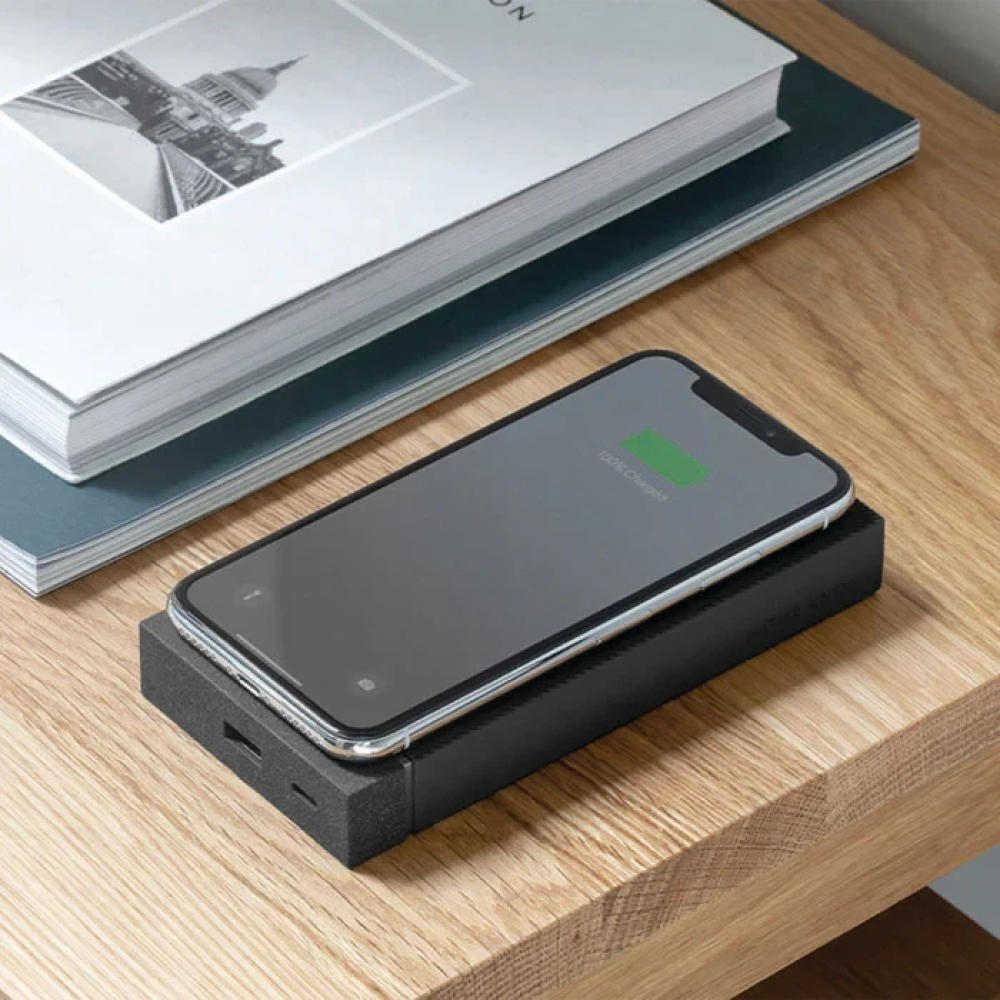 Беспроводной повербанк, зарядка для смартфона Native Union Jump+ PD Wireless Powerbank 12 000 mAh Slate