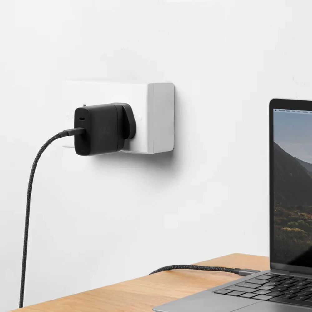 Зарядное сетевое устройство для электроники Native Union Fast GaN Charger PD 67W Dual USB-C Port Black