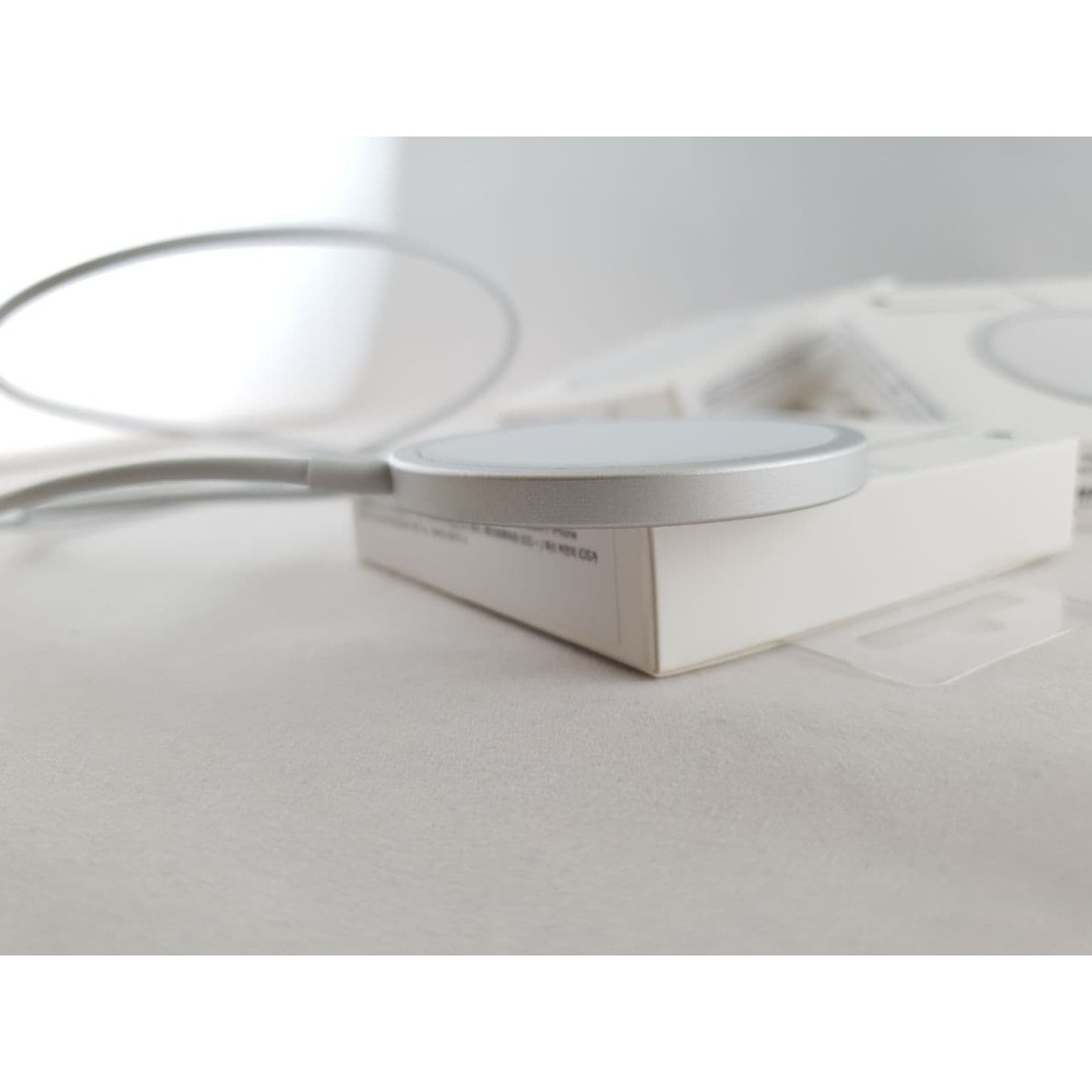 Беспроводное Зарядное Устройство Apple MagSafe 15W For New Iphone 12 (A+ quality)