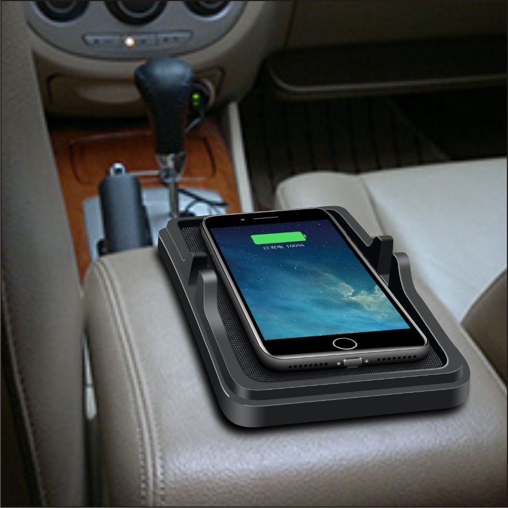 Силиконовый коврик с беспроводной зарядкой в авто QINETIQ Anti Slip C7B Qi 15W