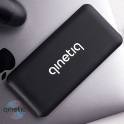 Power bank c беспроводной зарядкой QINETIQ Wireless Power Bank 8000mAh HB80W