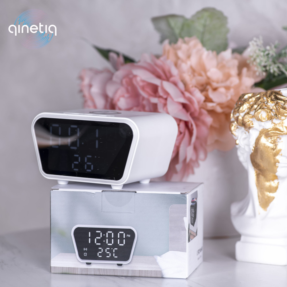 Беспроводная зарядка с LED часами и будильником QINETIQ TrapeQI 10W