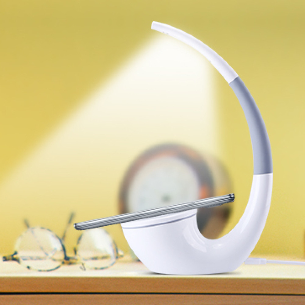 LED светильник с беспроводной зарядкой Nillkin MC004