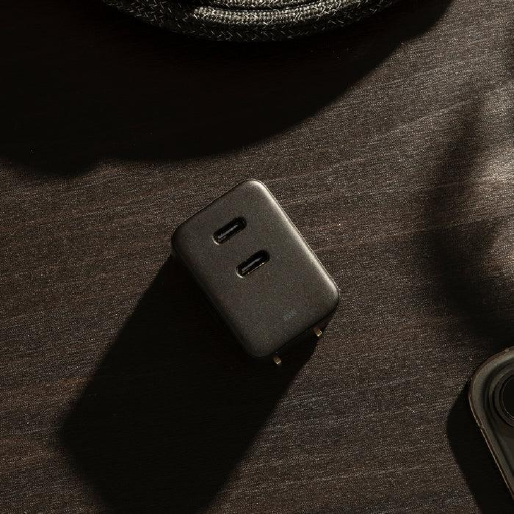 Сетевое зарядное устройство для телефона и другой техники Native Union Fast 35W Dual USB-C Port Black