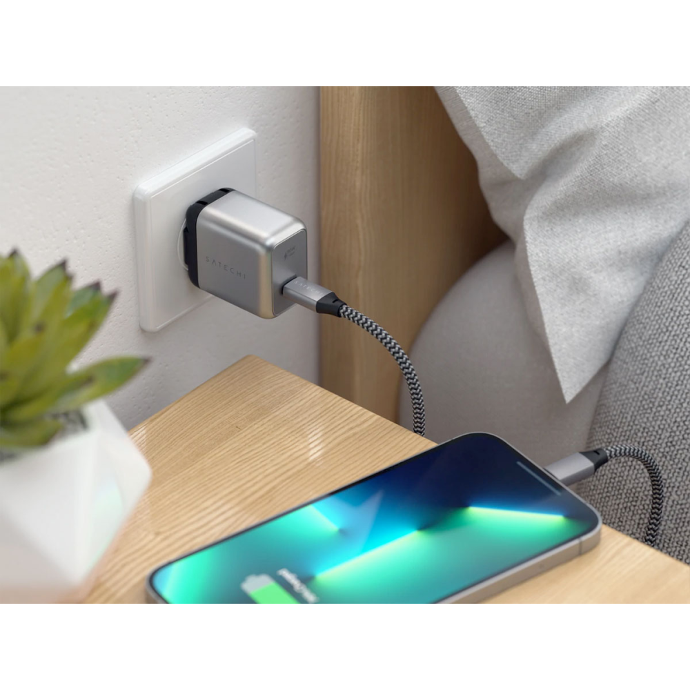 Сетевое устройство для зарядки электроники Satechi 30W USB-C PD Gan Wall Charger Space Gray