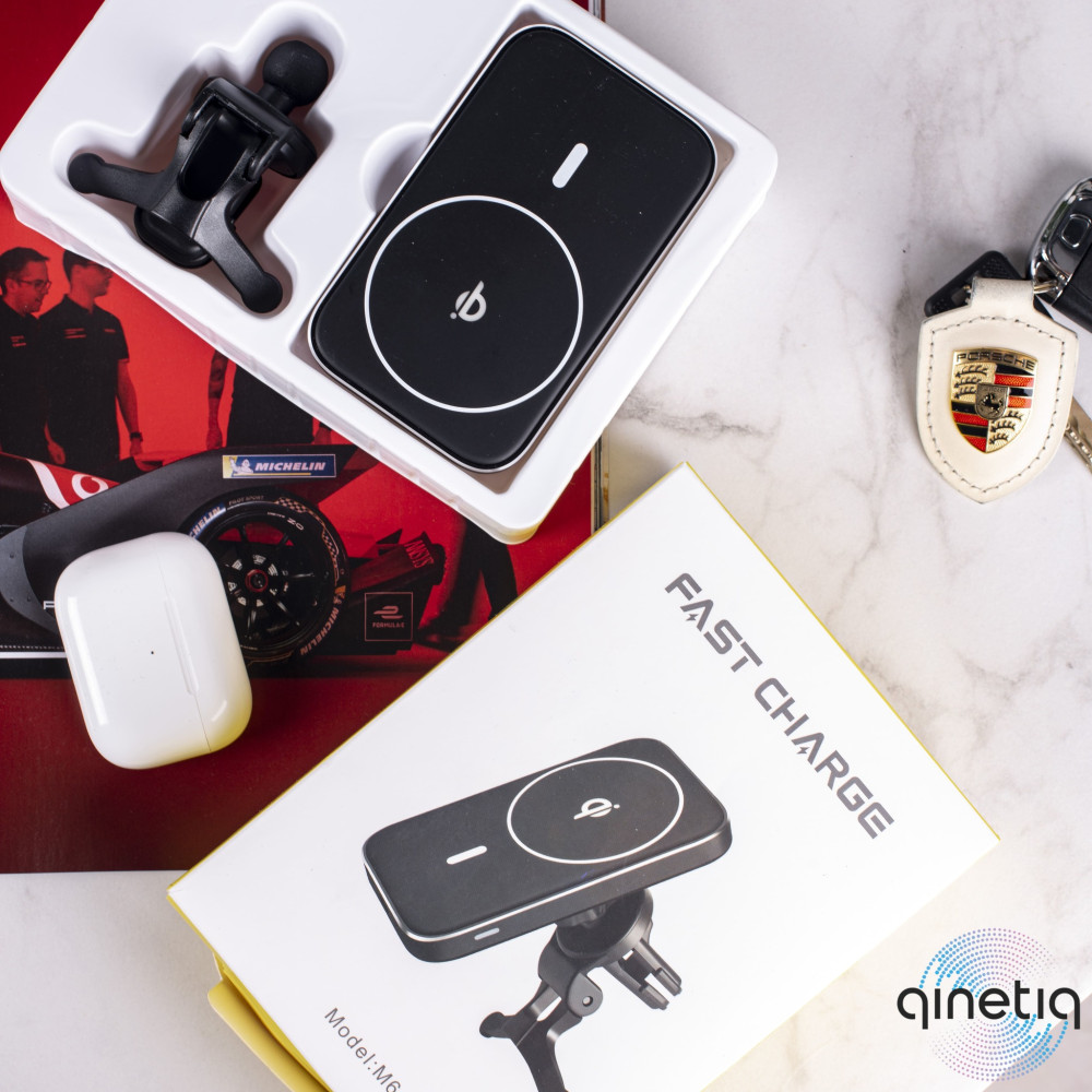Магнитный автодержатель с беспроводной зарядкой 15 W Magnetic Car QN-D03 Qinetiq для Iphone 12/15 и Samsung
