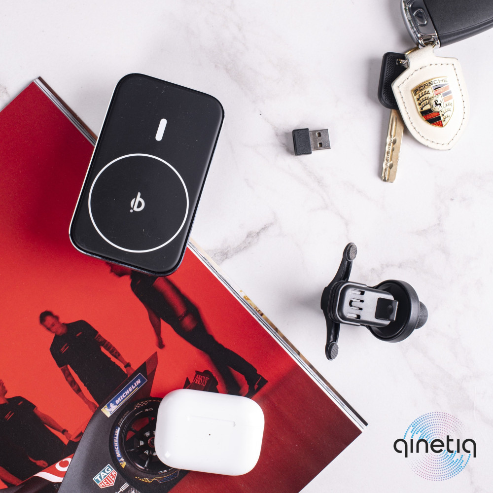 Магнитный автодержатель с беспроводной зарядкой 15 W Magnetic Car QN-D03 Qinetiq для Iphone 12/15 и Samsung