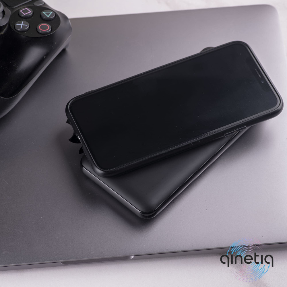 Power bank c беспроводной зарядкой QINETIQ Wireless Power Bank 8000mAh HB80W