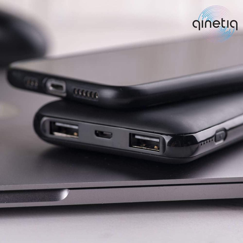 Power bank c беспроводной зарядкой QINETIQ Wireless Power Bank 8000mAh HB80W