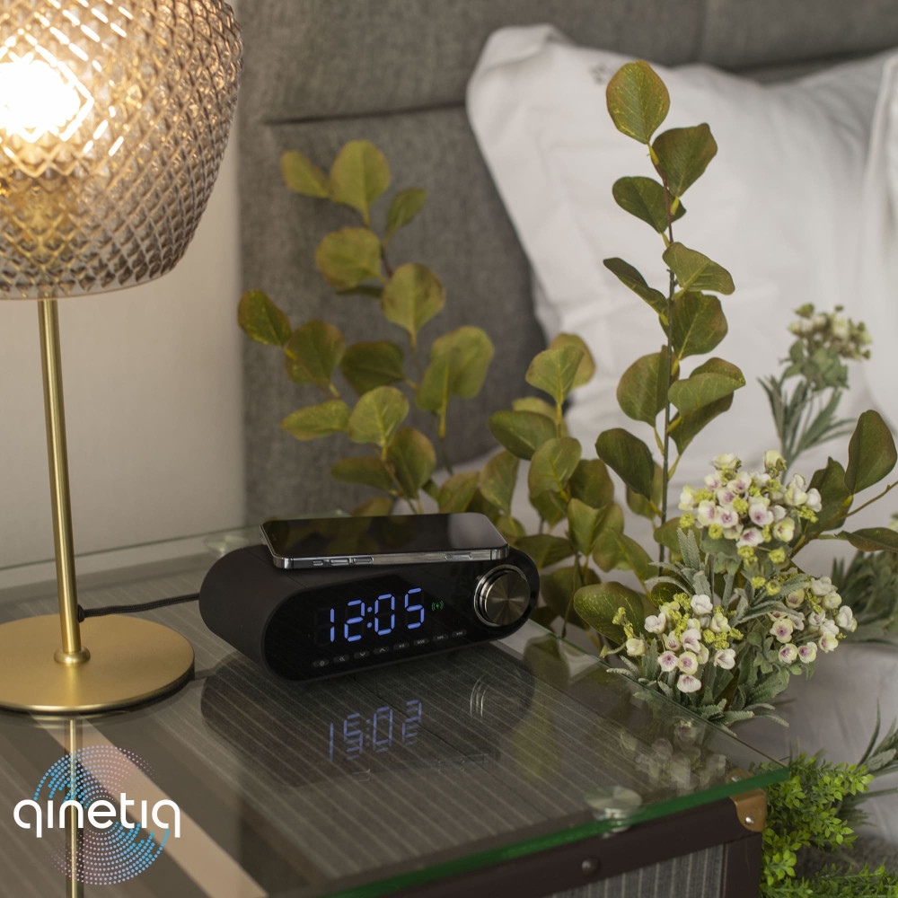 Беспроводная зарядка с Bluetooth-колонкой и часами QINETIQ 3.000
